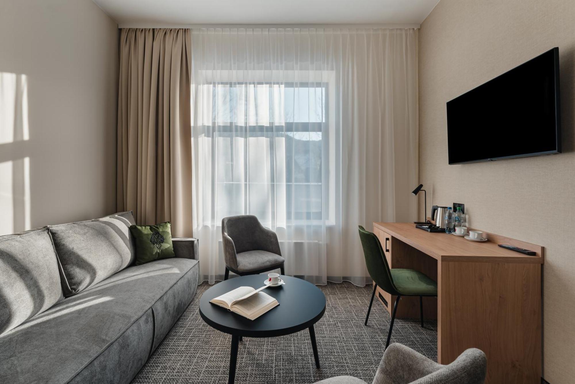 Studio Apartment